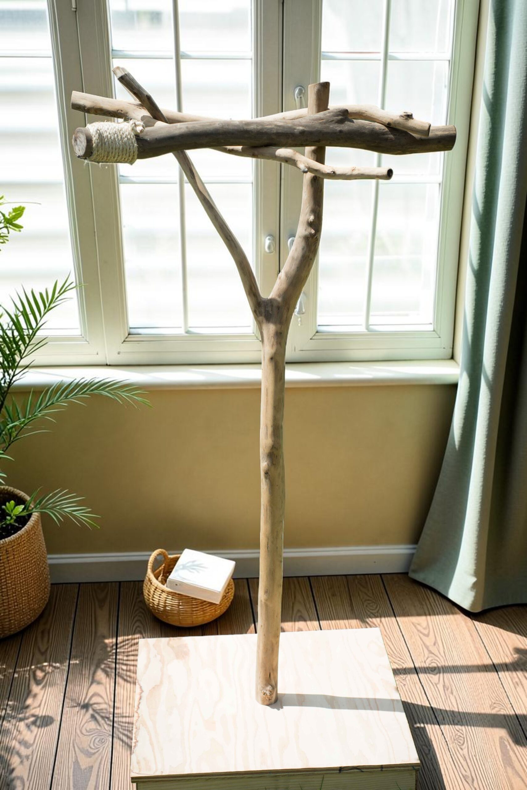 HFFN handcrafted parrot tree stand