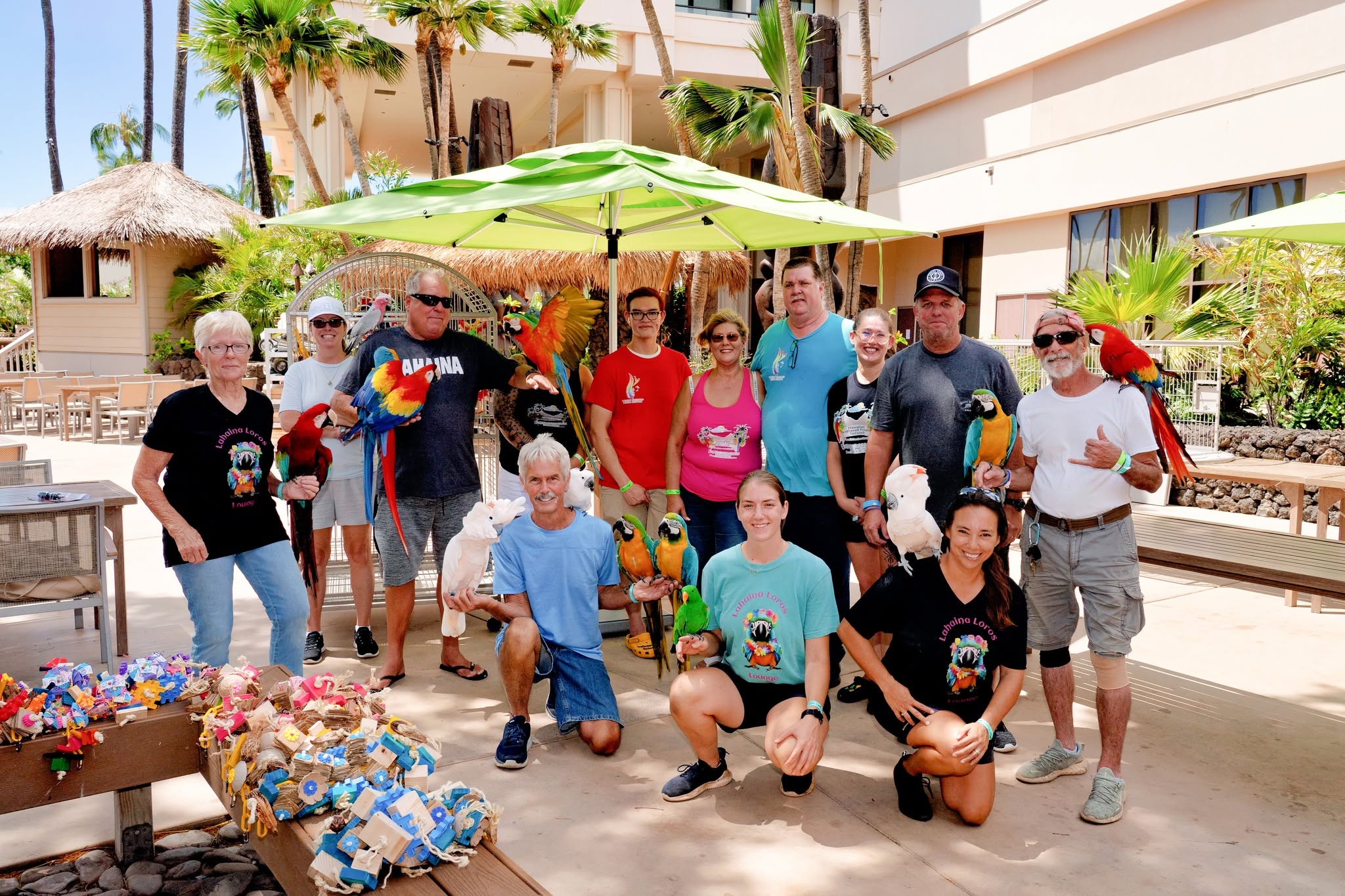 The HFFN team and Lahaina Bird Stand crew with their birds at the Hyatt Regency Kāʻanapali during the Maui wildfire disaster relief effort